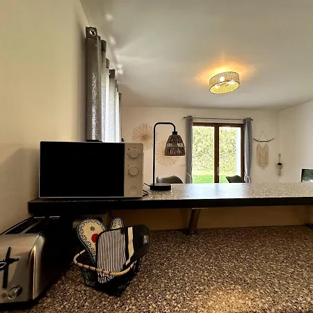 Maison Eztiena - Cozy And Garden Apartament *